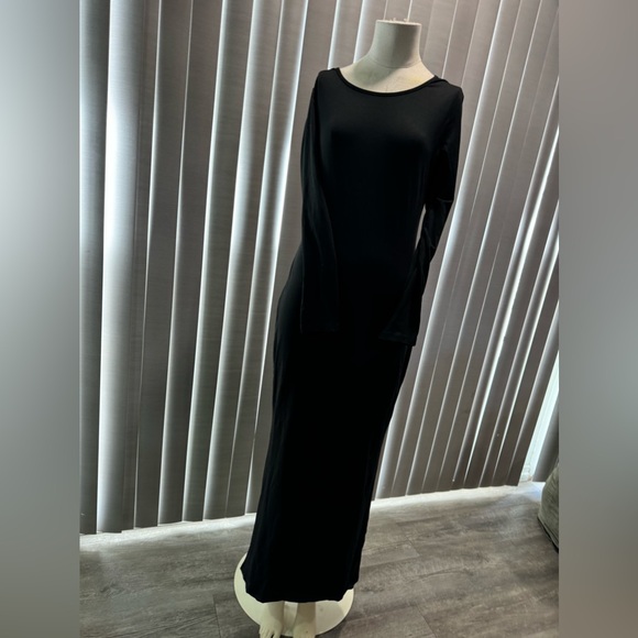 BUNDLE 2 ITEMS FOR $8✨

🌸AMTIOUS long sleeve maxi dress ✨ - Picture 5 of 8